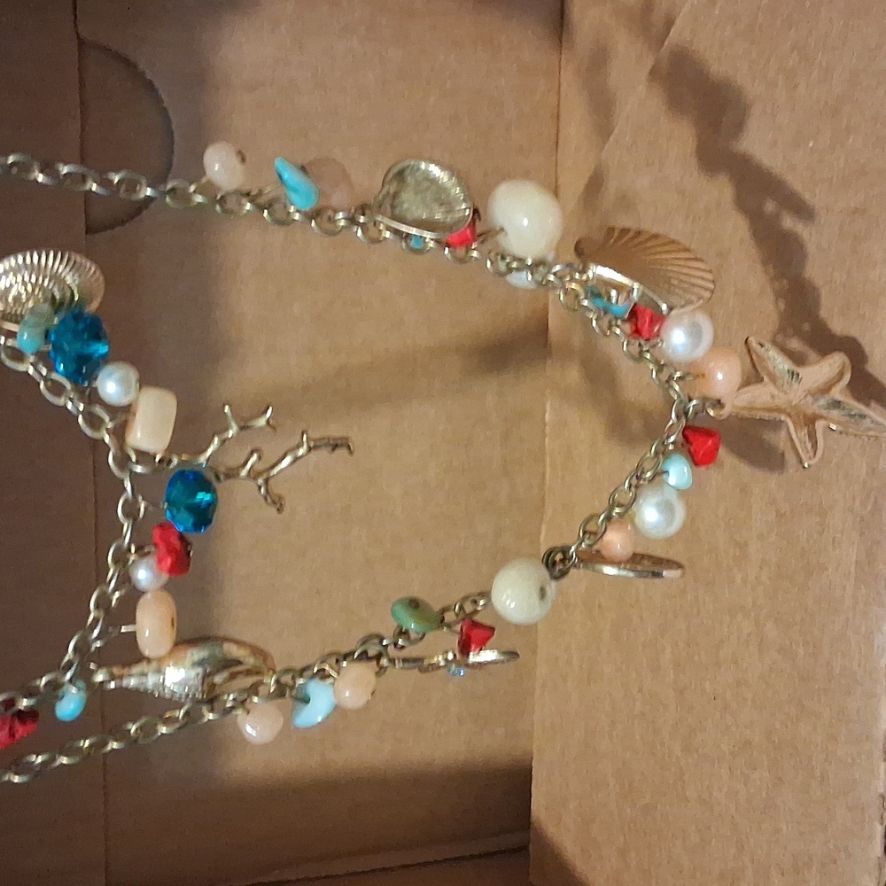 Beach Theme Neckless - Picture 4 of 5